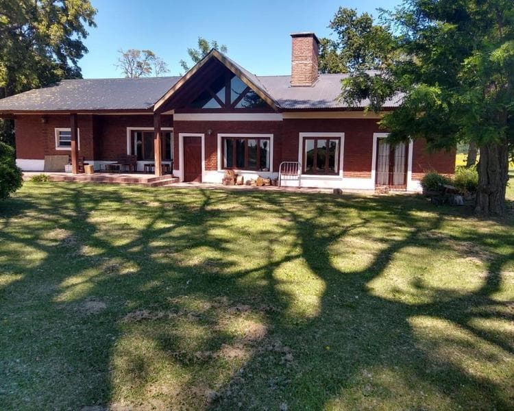 Casa en La Victoria Country Madariaga-CAMPO-NARURALEZA - 1