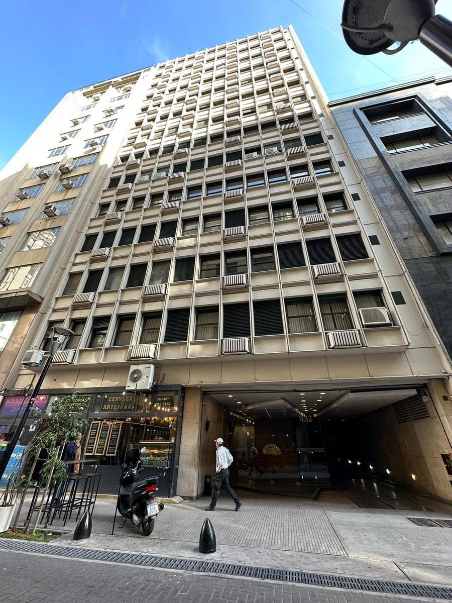 Oficina en Microcentro - 672 m2 - 4 cocheras. - 1