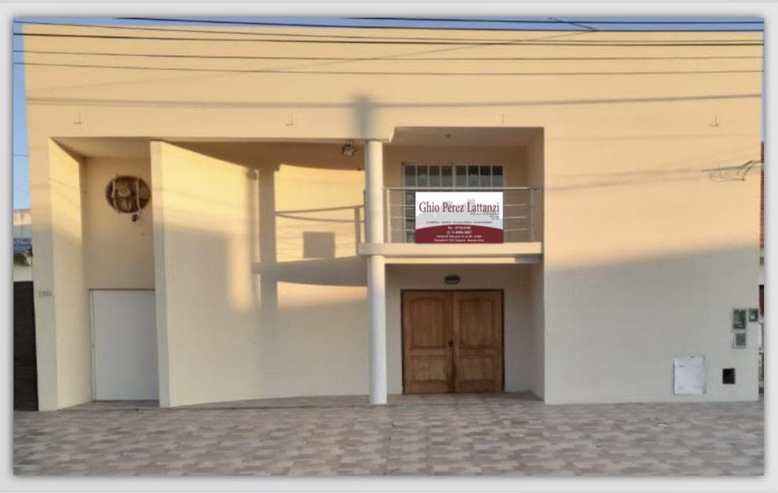 Venta - Local -360 m2 - Marcos Paz - 1