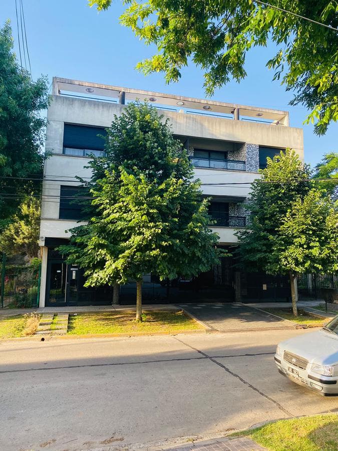 Departamento de 2 ambientes en venta en Florencio Varela, apto profesional - 1