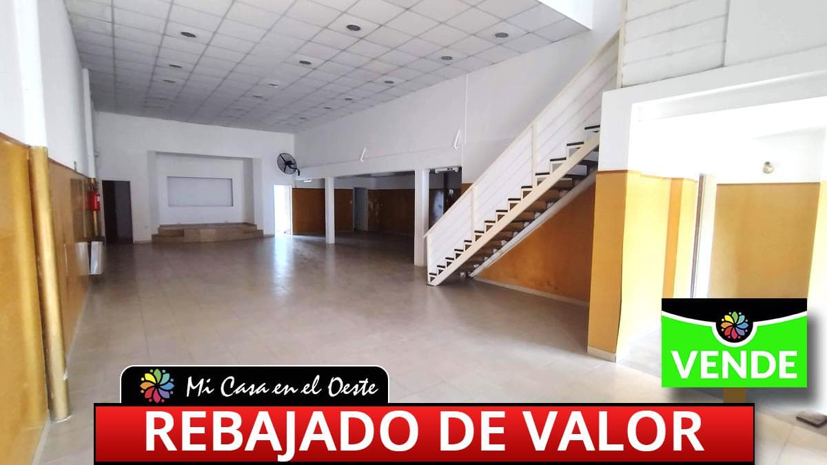 REBAJADO DE VALOR - VENDO Gran Local Comercial / Salón Usos Mult. 310 m2 cub. - Marcos Paz Centro - 1