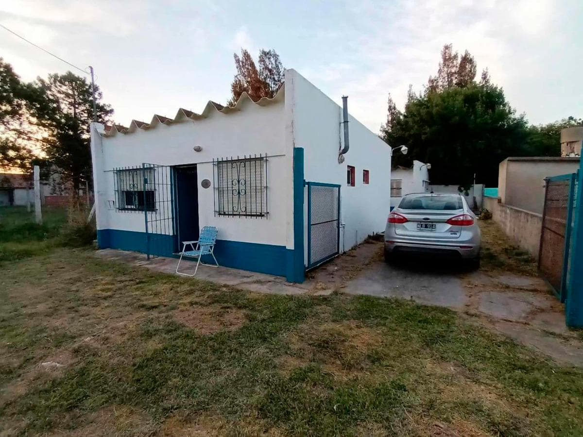 Casa en venta - 4 Dormitorios 2 Baños - 220mts2 - San Clemente del Tuyú - 1