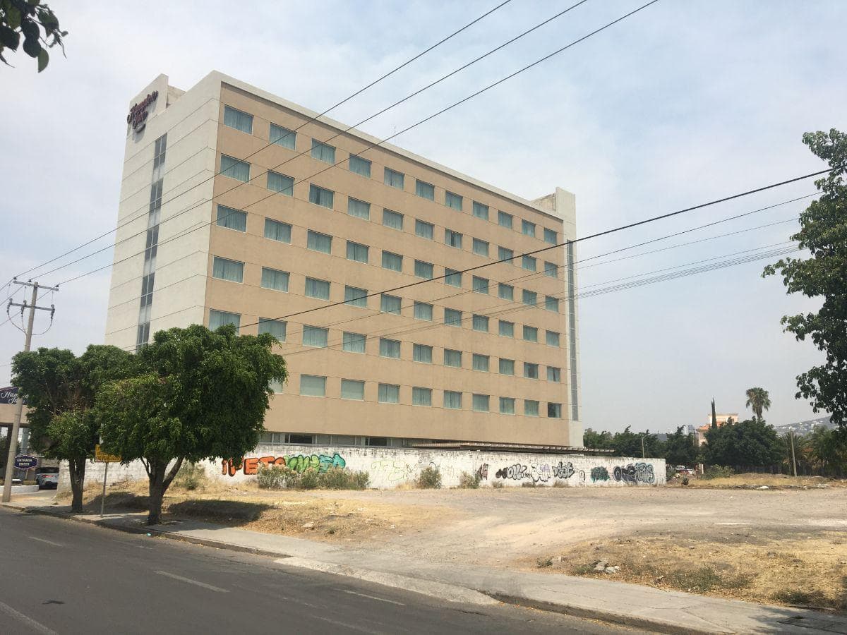 Venta de Terreno Comercial en blvd Lázaro Cárdenas - 1