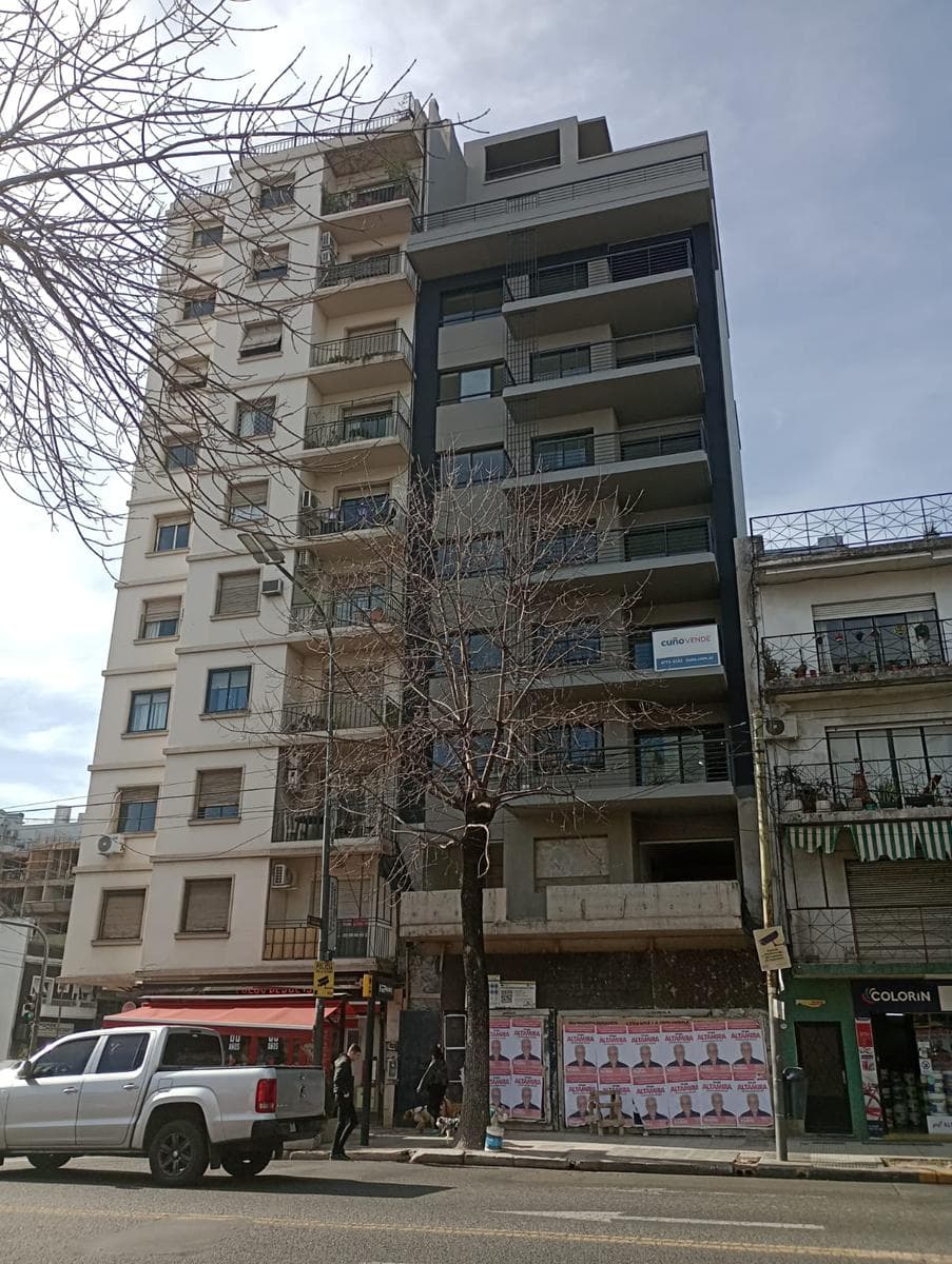 LOCAL DE 87 MTS!! EN VENTA próximo a estrenar - COLEGIALES - 1