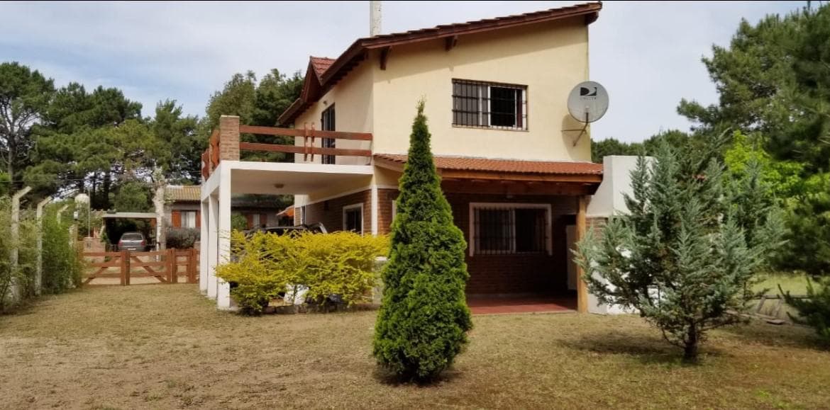 Casa en venta - 3 dormitorios 1 baño - cochera patio parrilla - 500mts2 - Nueva Atlantis - 1