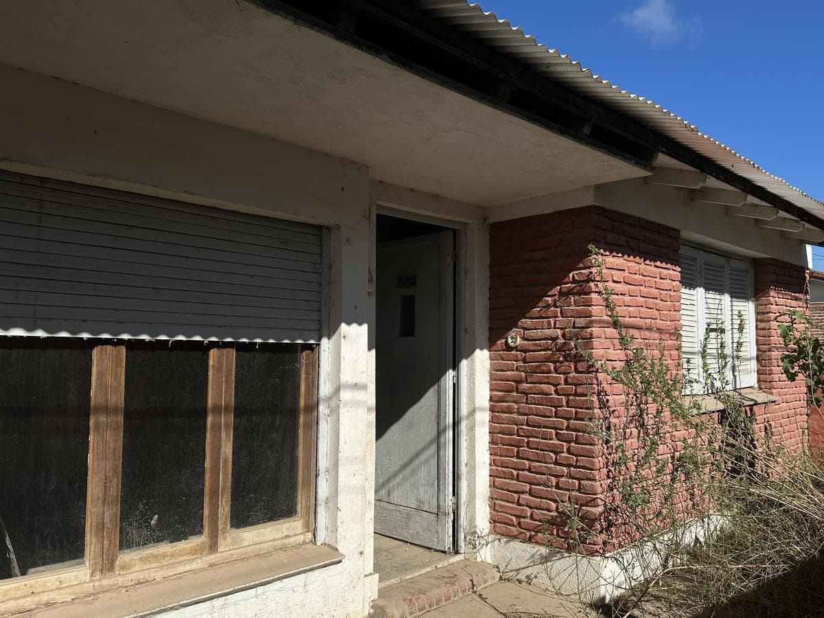 VENTA CASA EN EMPALME LOBOS - 1