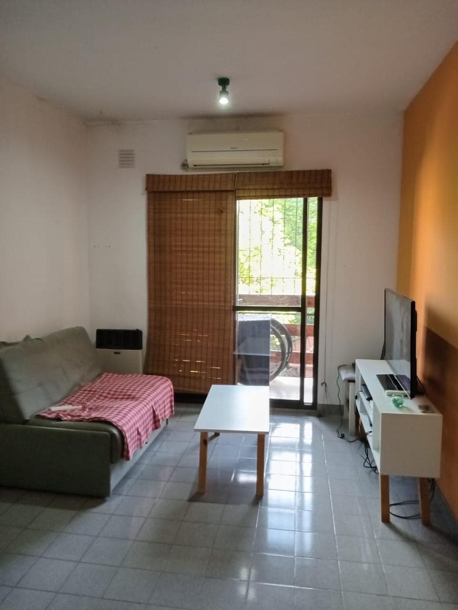 Departamento en venta - 2 Dormitorios 1 Baño - Cochera - 52Mts2 - Campana - 1
