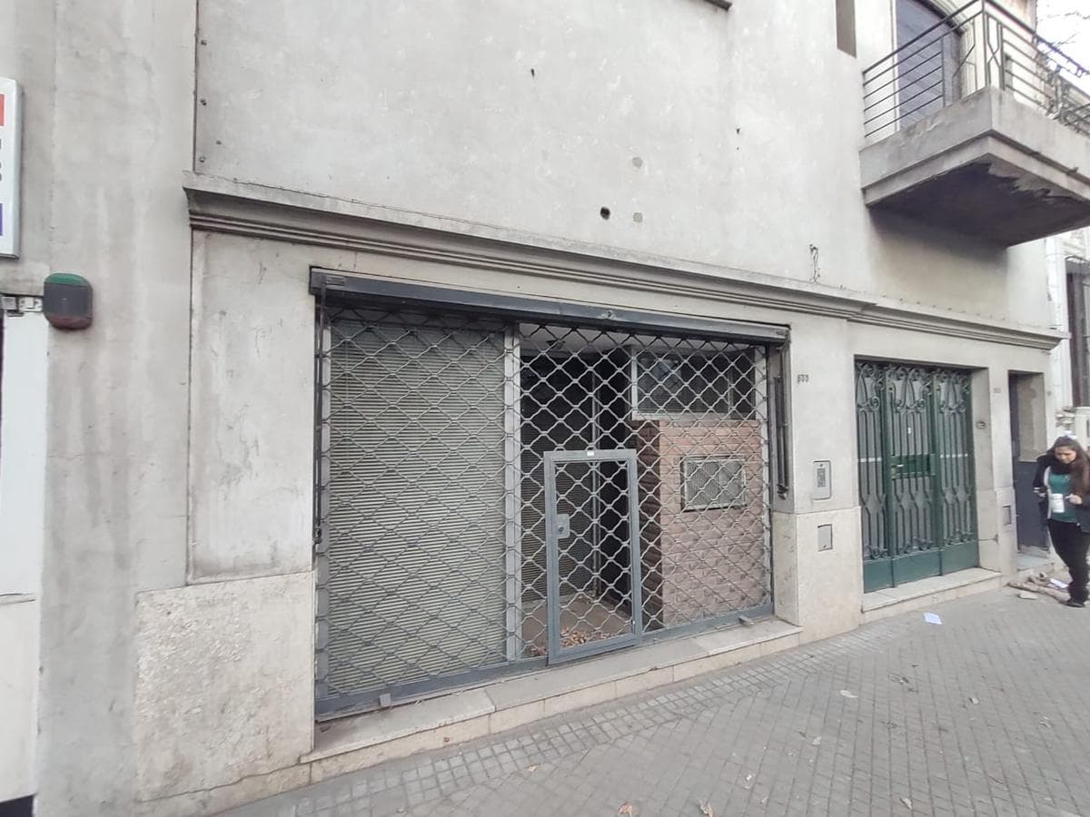 OV LAGOS AL 900 LOCAL EN ALQUILER EN ROSARIO - 1