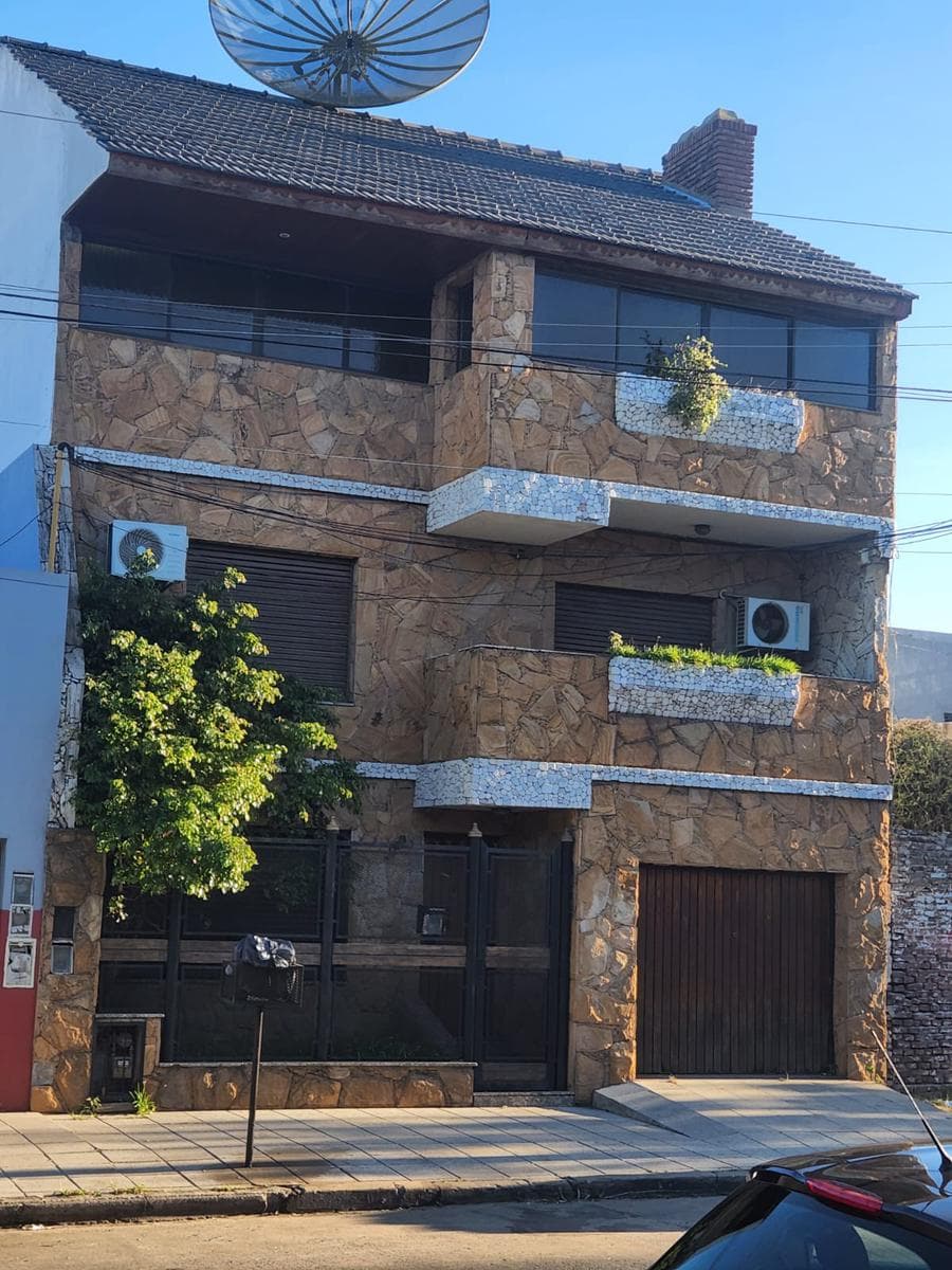 Casa en Piñeyro - 1