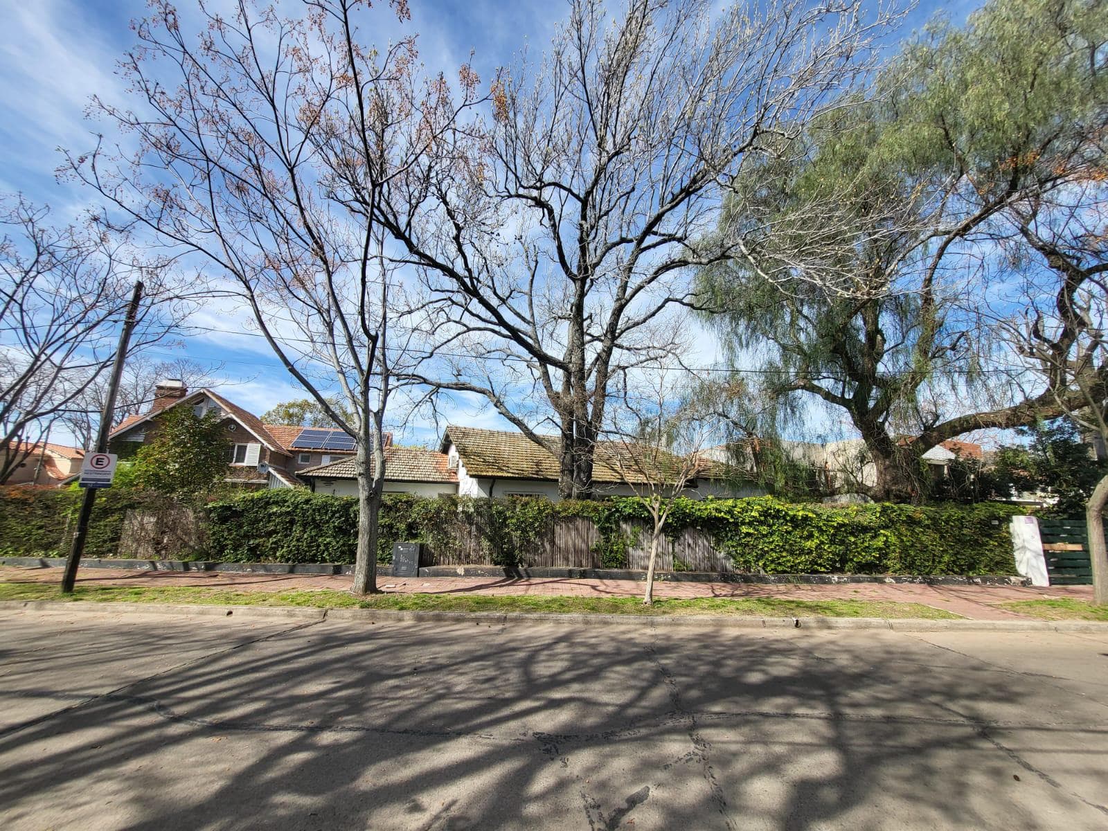 Casa en Acas.-B.Parque Aguirre - 1