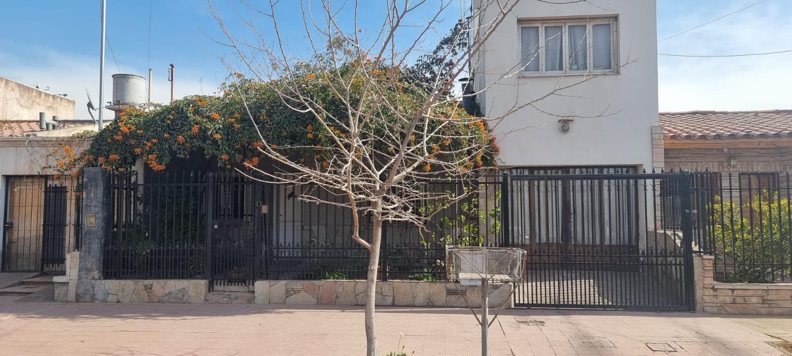 Casa en Barrio San Ignacio - Godoy Cruz - 1