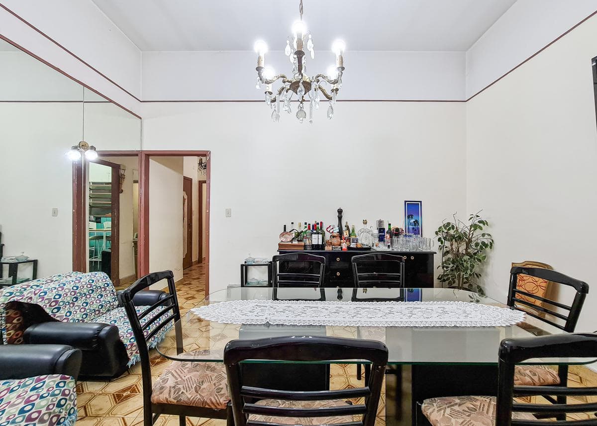 Departamento tipo PH con 3 ambientes y 2 patios a excelente precio - 1