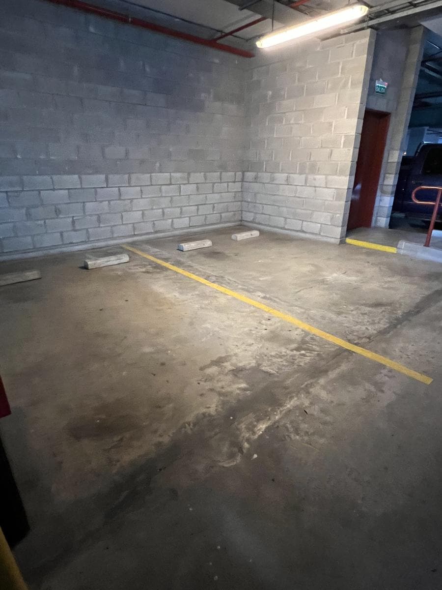 Cochera en complejo Zencity - Oportunidad!! - 1