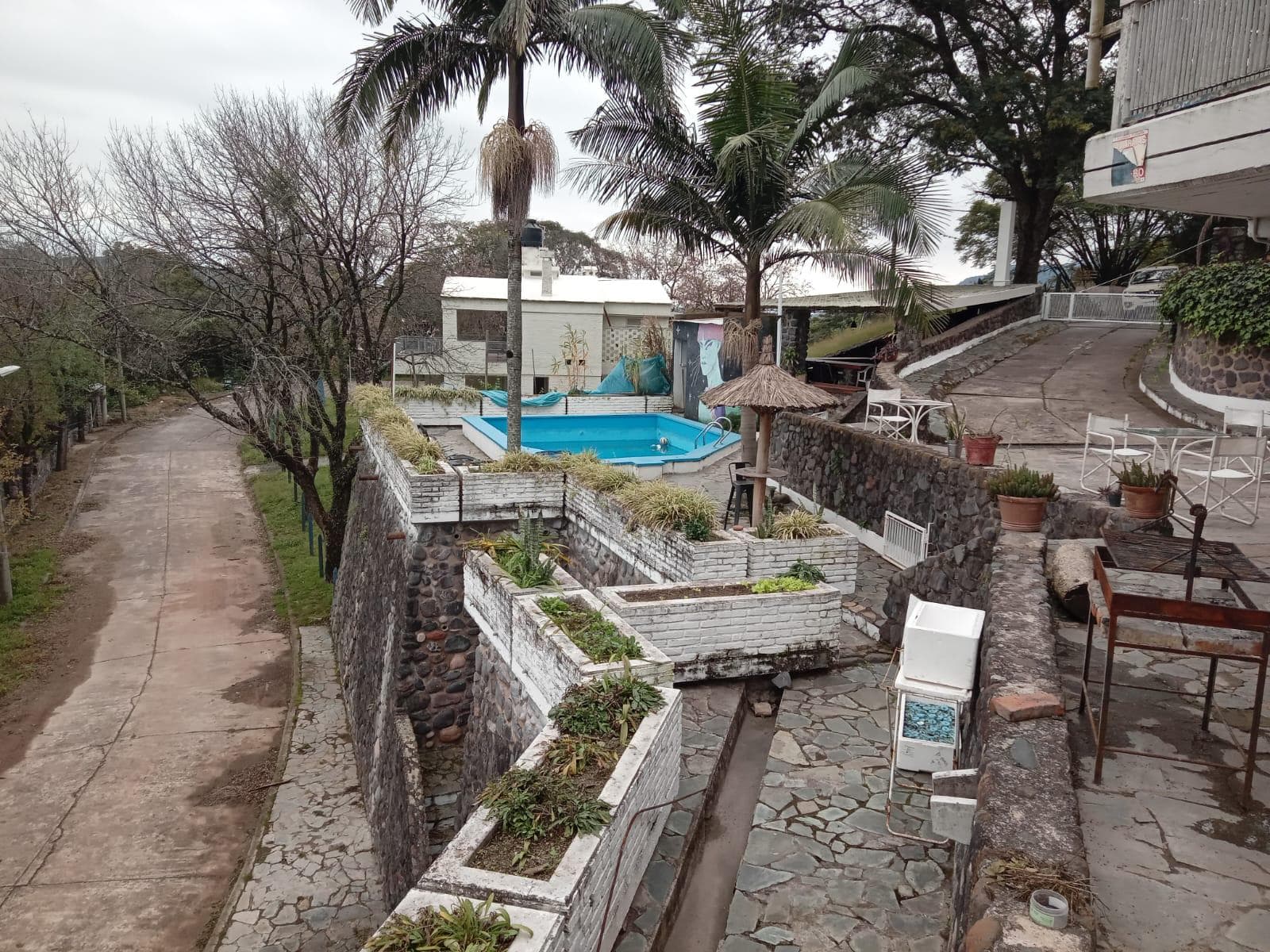 Edificio Comercial en El Cadillal - 1