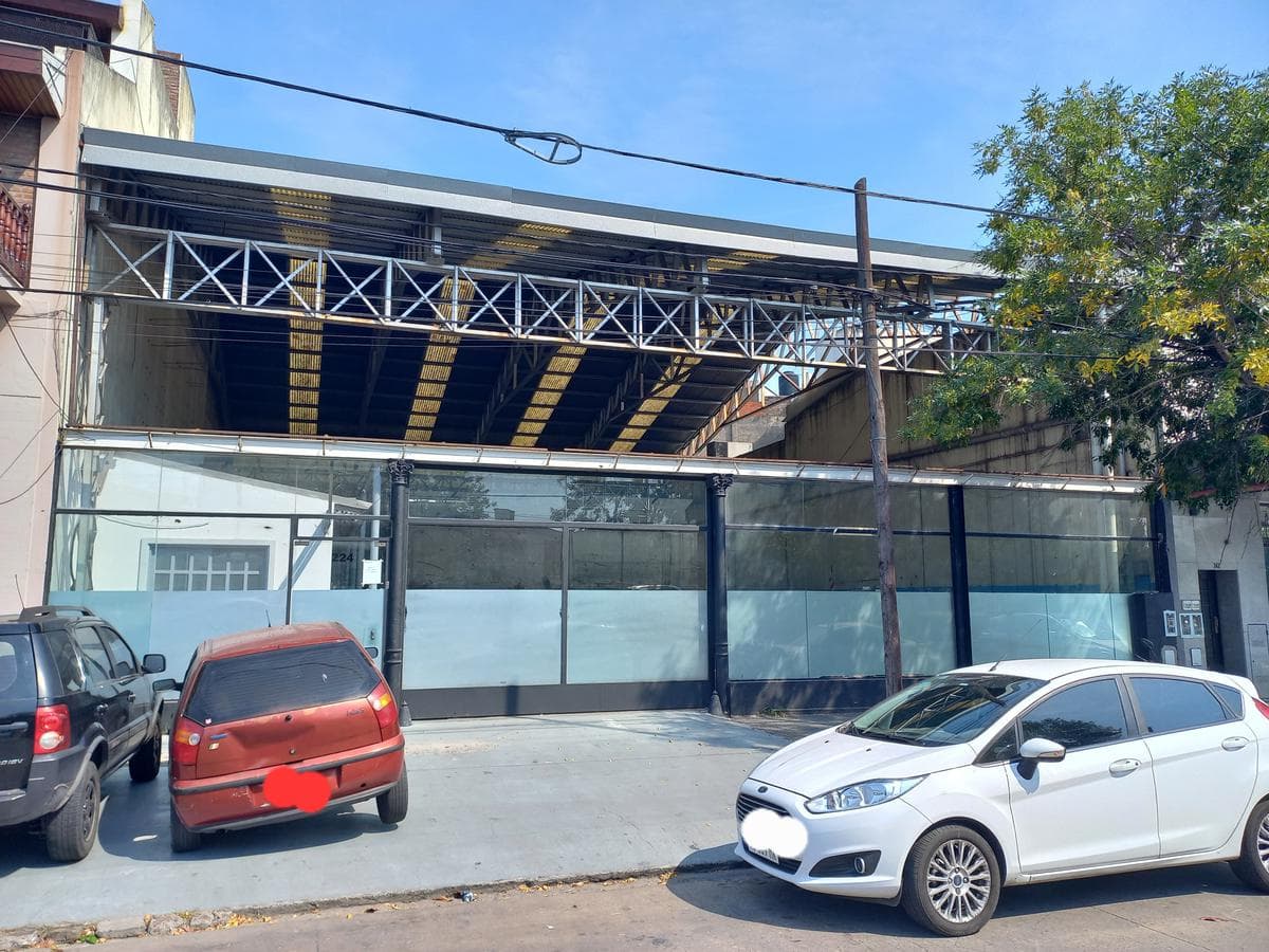 LOCAL 650 MTS - AVENIDA MITRE 200 - VILLA MARTELLI - VENDE - 1