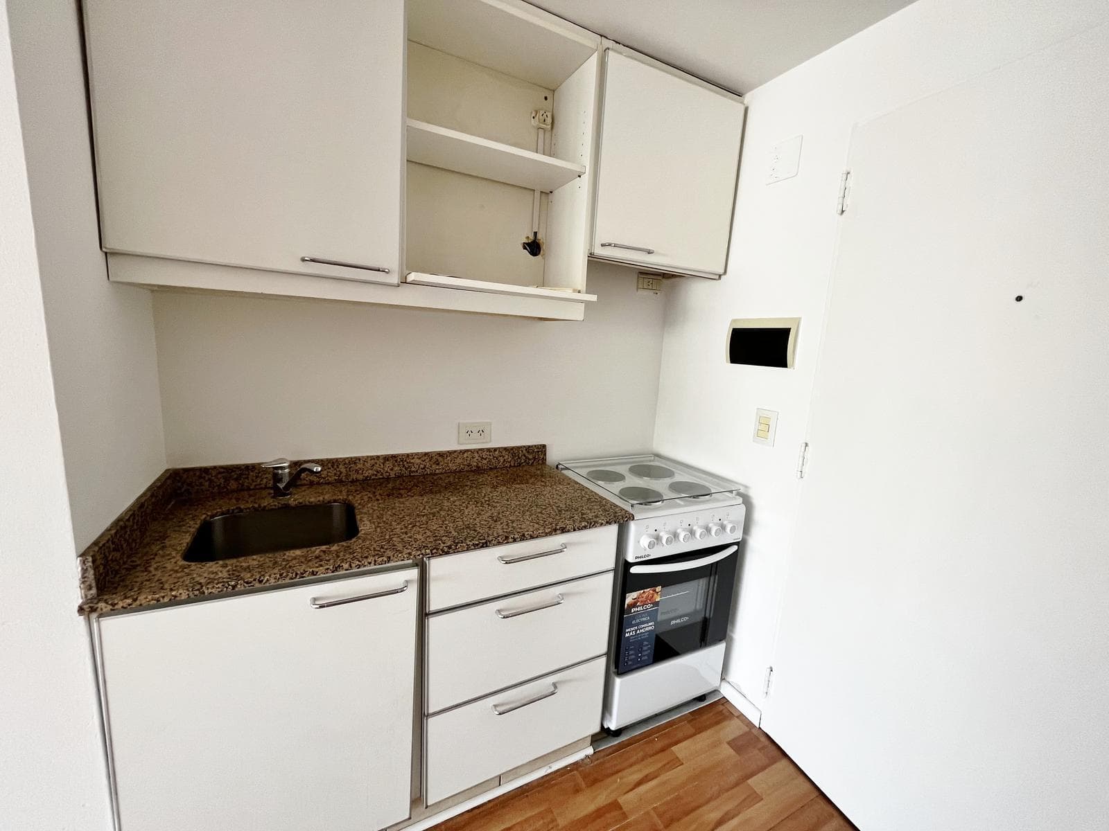 Oficina monoambiente en alquiler comercial Villa Urquiza Av. Triunvirato 4141 - 1