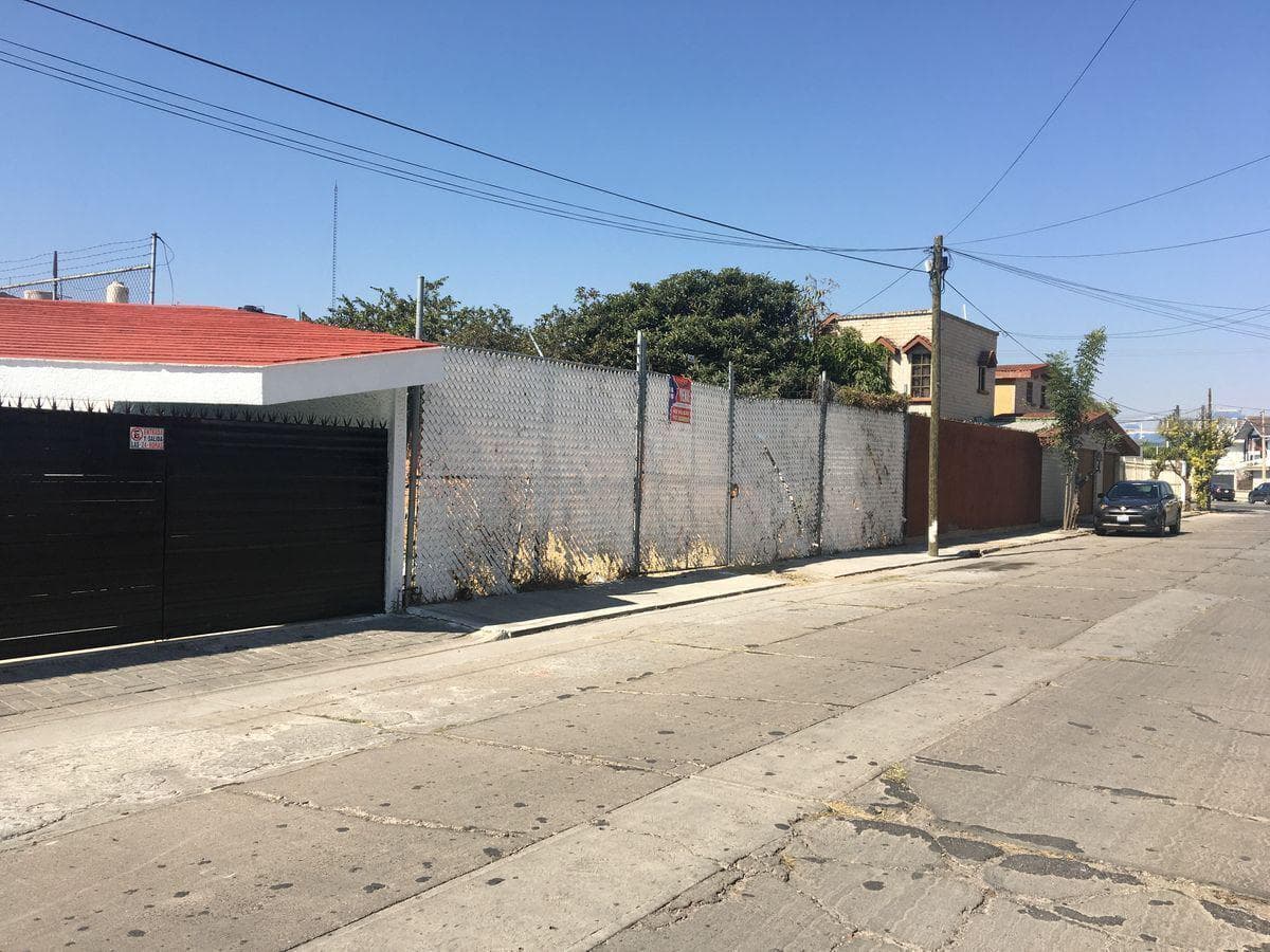 Venta Terreno Prolongación Moderna - 1