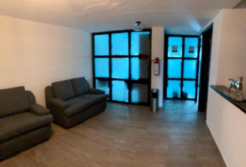 CASA EN RENTA CON USO DE SUELO EN LOMAS MANUEL ÁVILA CAMACHO - 1
