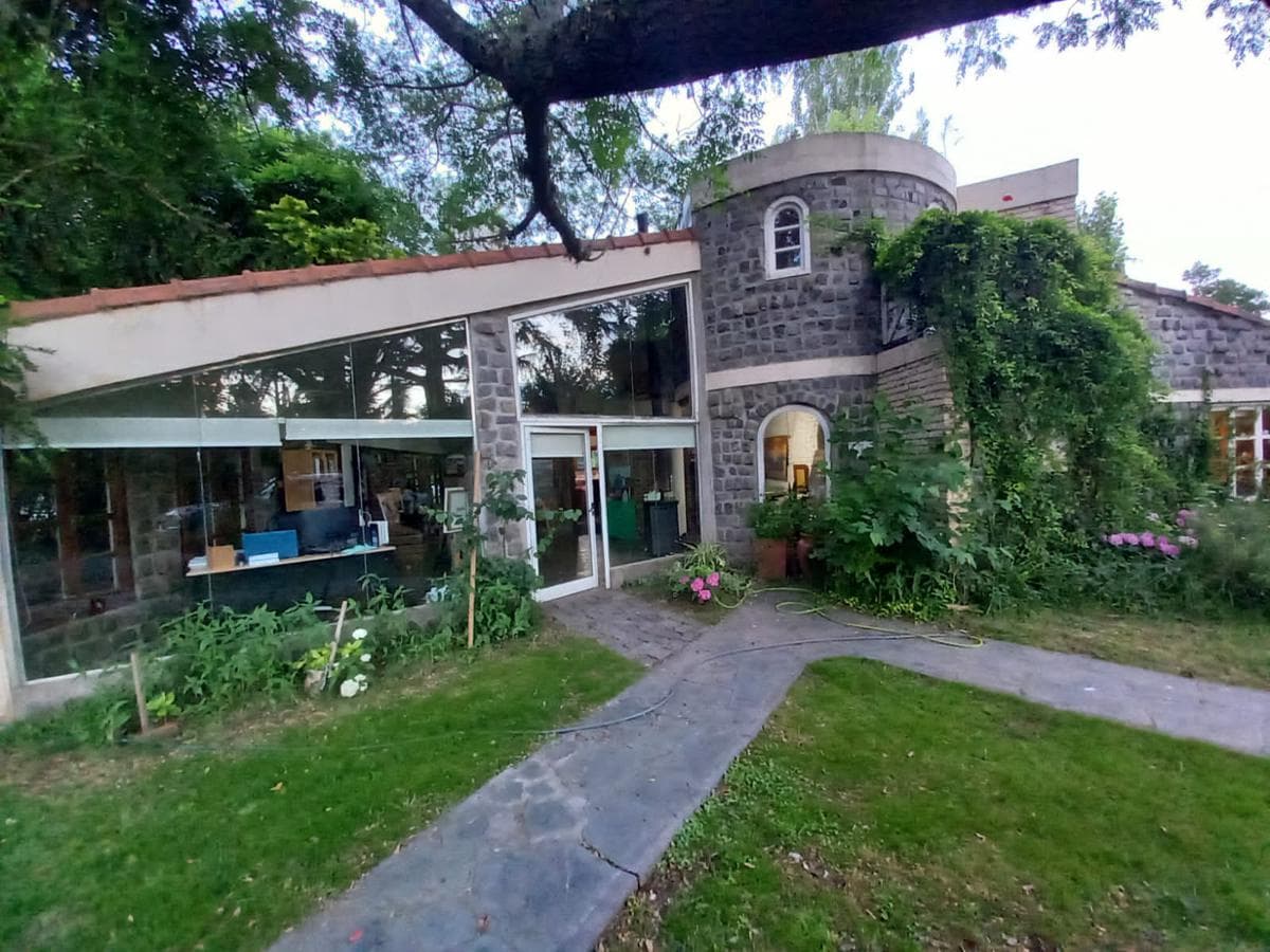 Casa en Venta - 3 dormitorios 3 baños 1 cochera - 1000mts2 - San Miguel Del Monte - 1