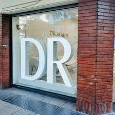 Local en venta sobre avenida en excelente zona comercial - 1