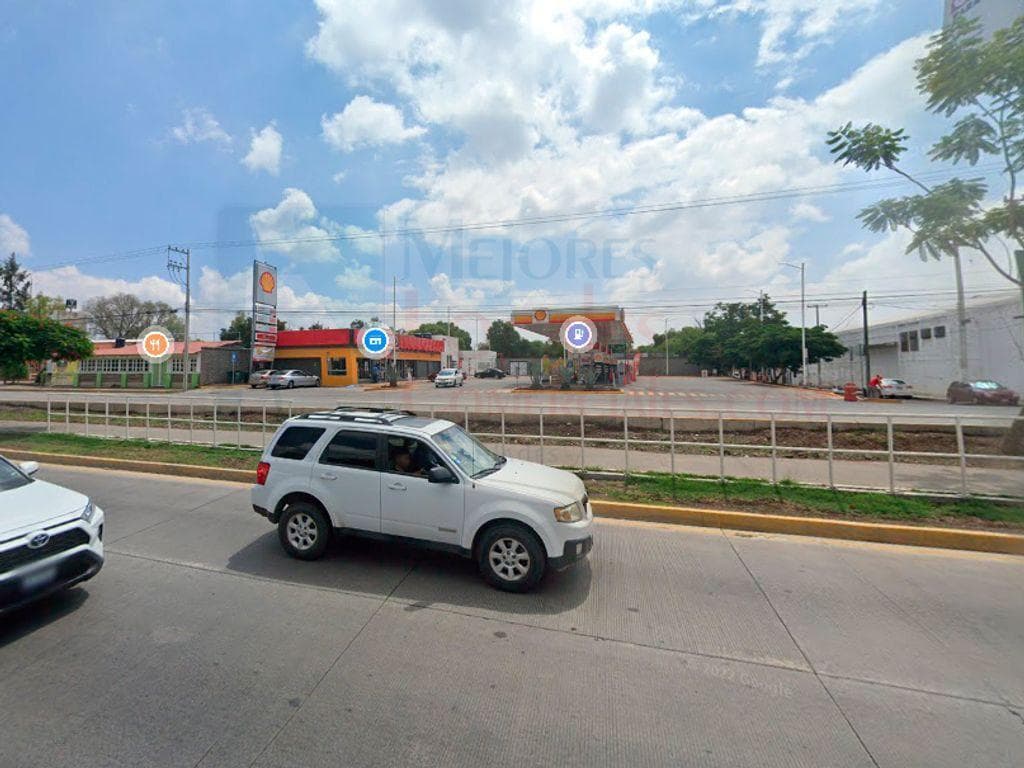 TERRENO EN RENTA GASOLINERA IRAPUATO 96 M2 - 1