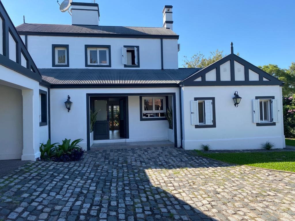 Casa - Av. Peron - 1