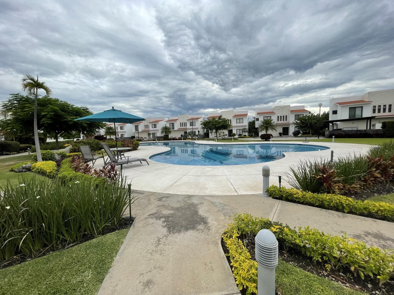 Villa en Fraccionamiento Paraíso Country Club - 1