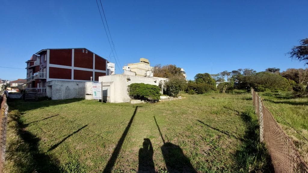 Terreno - Venta - Villa Gesell - Casa 4 Ambientes - Gas Natural - 1