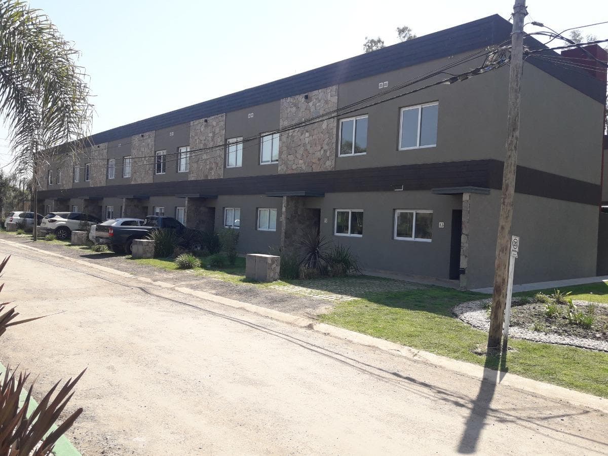 Duplex en venta - 2 dormitorios 1 baño - 60mts2 - Marcos Paz - 1