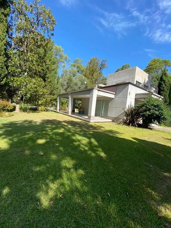 2 Casas en venta - 3 Dormitorios 3 Baños - 410 mts2 - Magdalena - 1