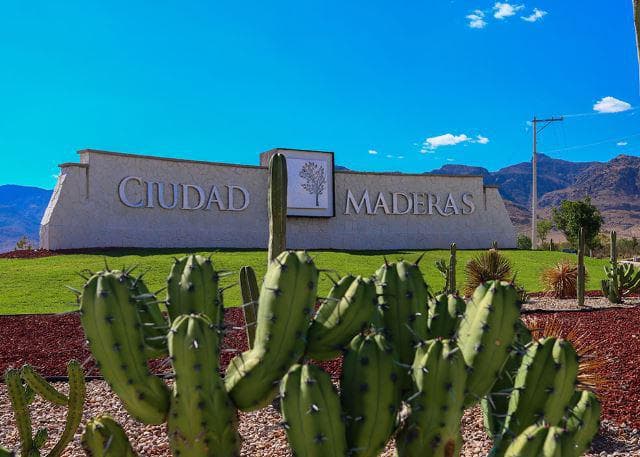 Terreno en Venta en Ciudad Maderas San Luis Potosí - 1