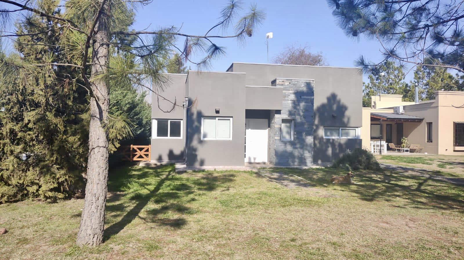 Venta Casa 4 Ambientes C/ Piscina Barrio La Olivia Rural - Navarro. - 1
