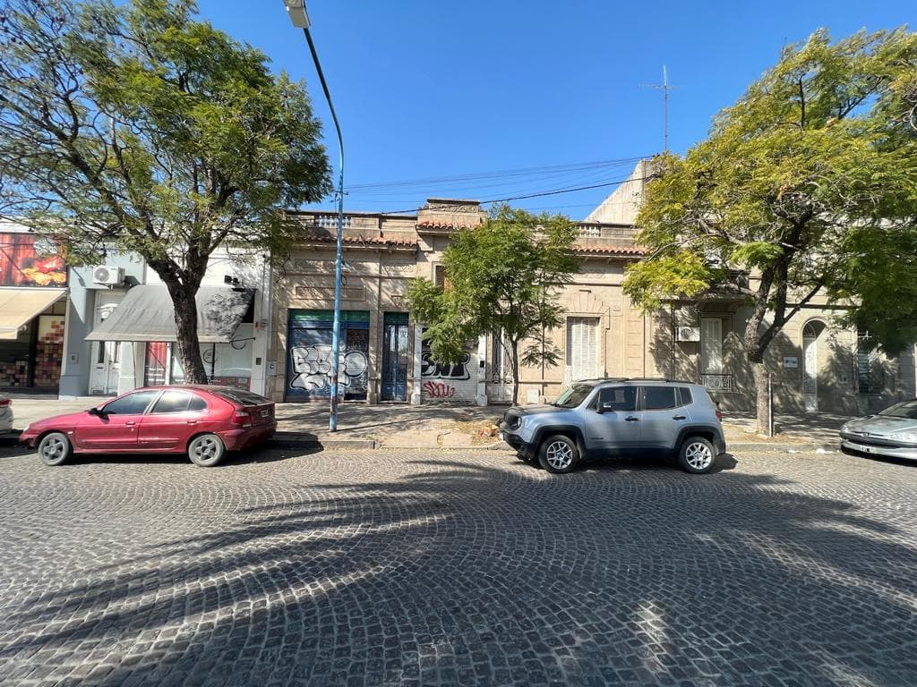 Local - Barrio 30 de Octubre - 1