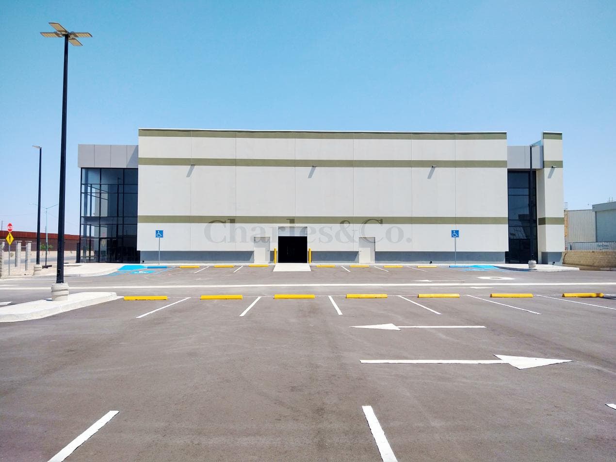 Bodega Industrial en Renta - 1