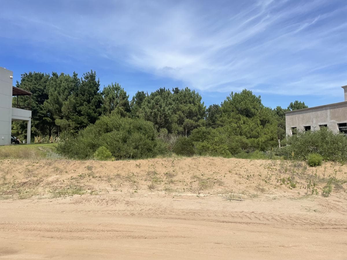 Lote en Venta en Costa Esmeralda - 1