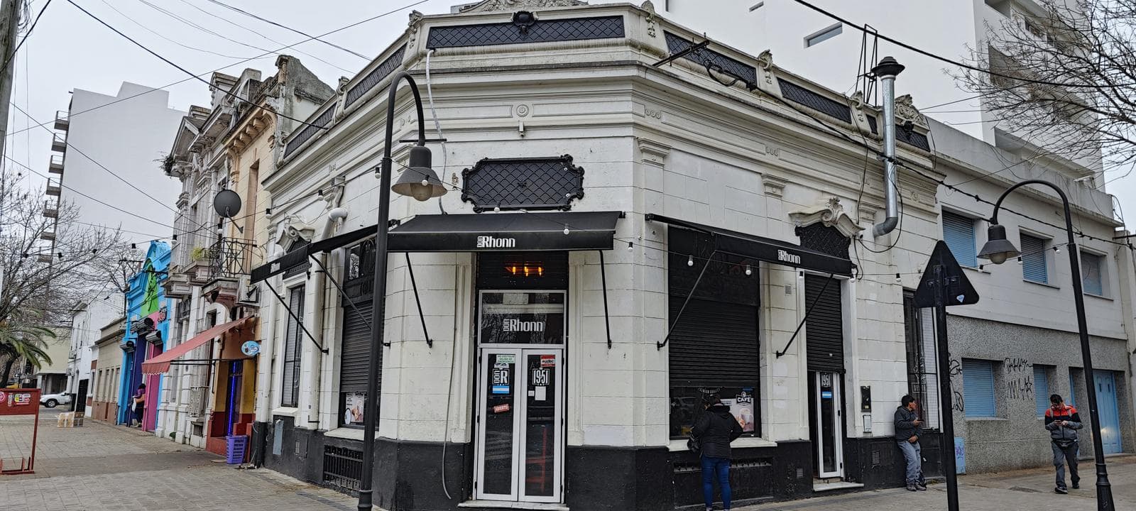 Alquiler local apto cualquier destino - Av. 19 esq. 51 - La Plata - 1