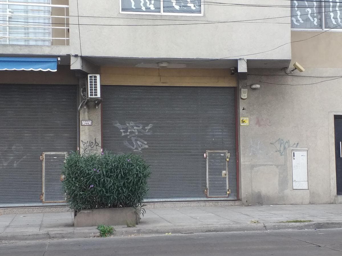 ALQUILER DE LOCAL - 1