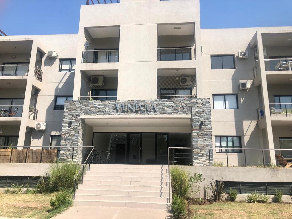 Departamento en venta en Maria Eugenia Residences - 1