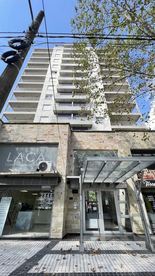 Departamento 3 ambientes en venta en Florencio Varela centro - 1