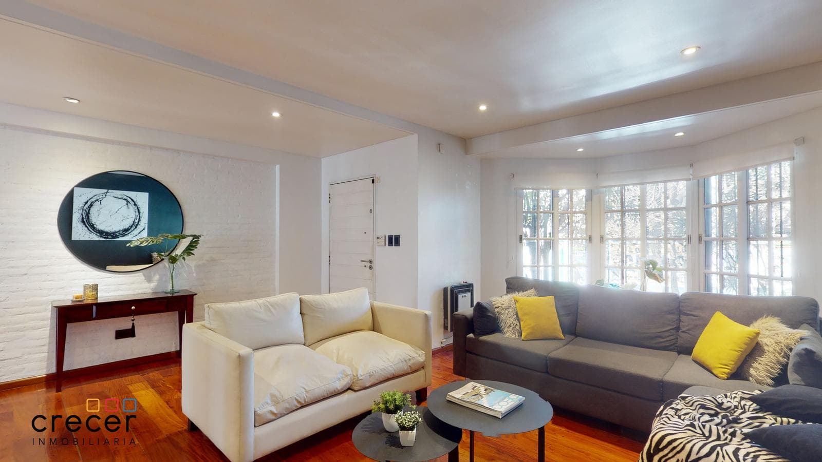 Moderna casa de 3 dormitorios y playroom con garage y patio en Villa Urquiza - 1