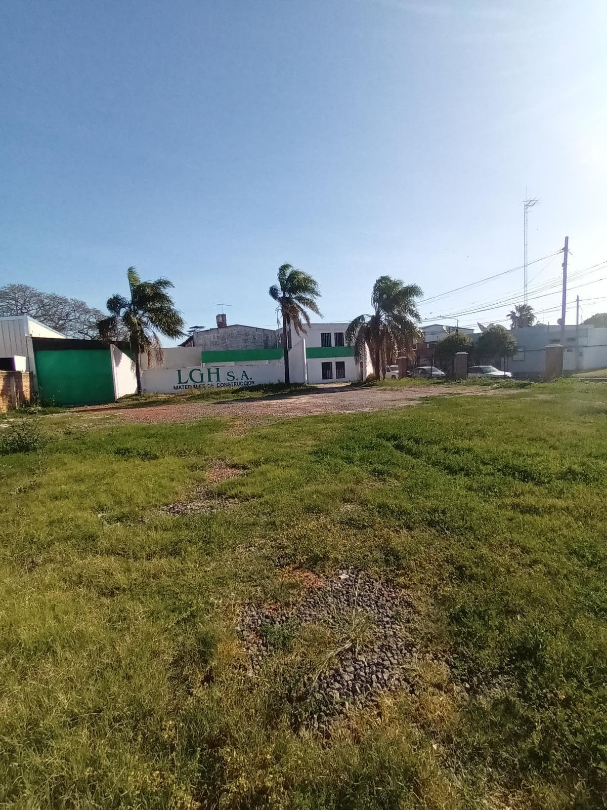 Local en San Nicolas De Los Arroyos - 1