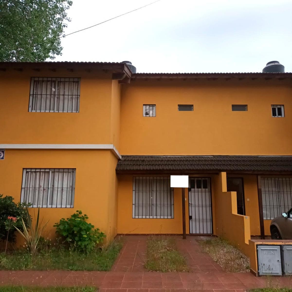 Casa en venta - 3 Dormitorios 2 Baños 1 Cochera - 102Mts2 - Santa Teresita - 1