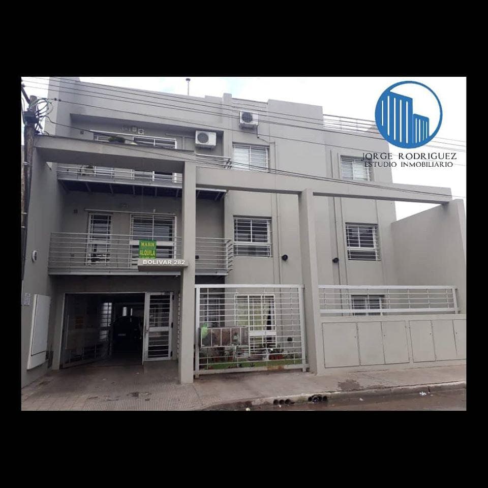 Departamento en venta de 3 ambientes con cochera - 1