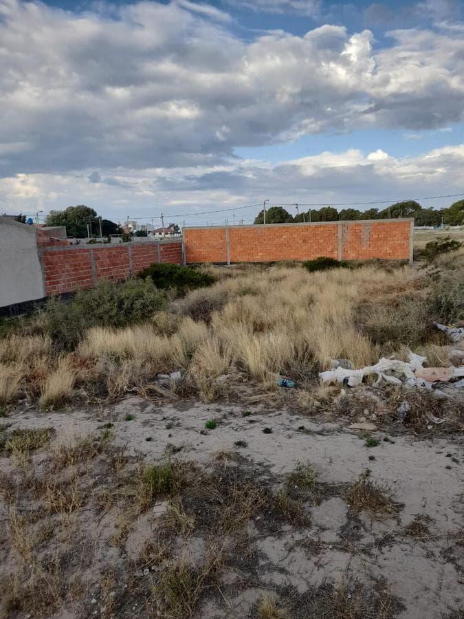 Terreno en venta - 330Mts2 - Playas Doradas - 1