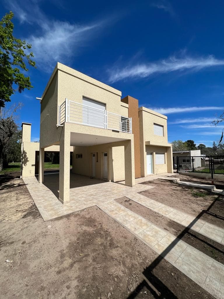 Casa en venta en Pueblo Esther - 1