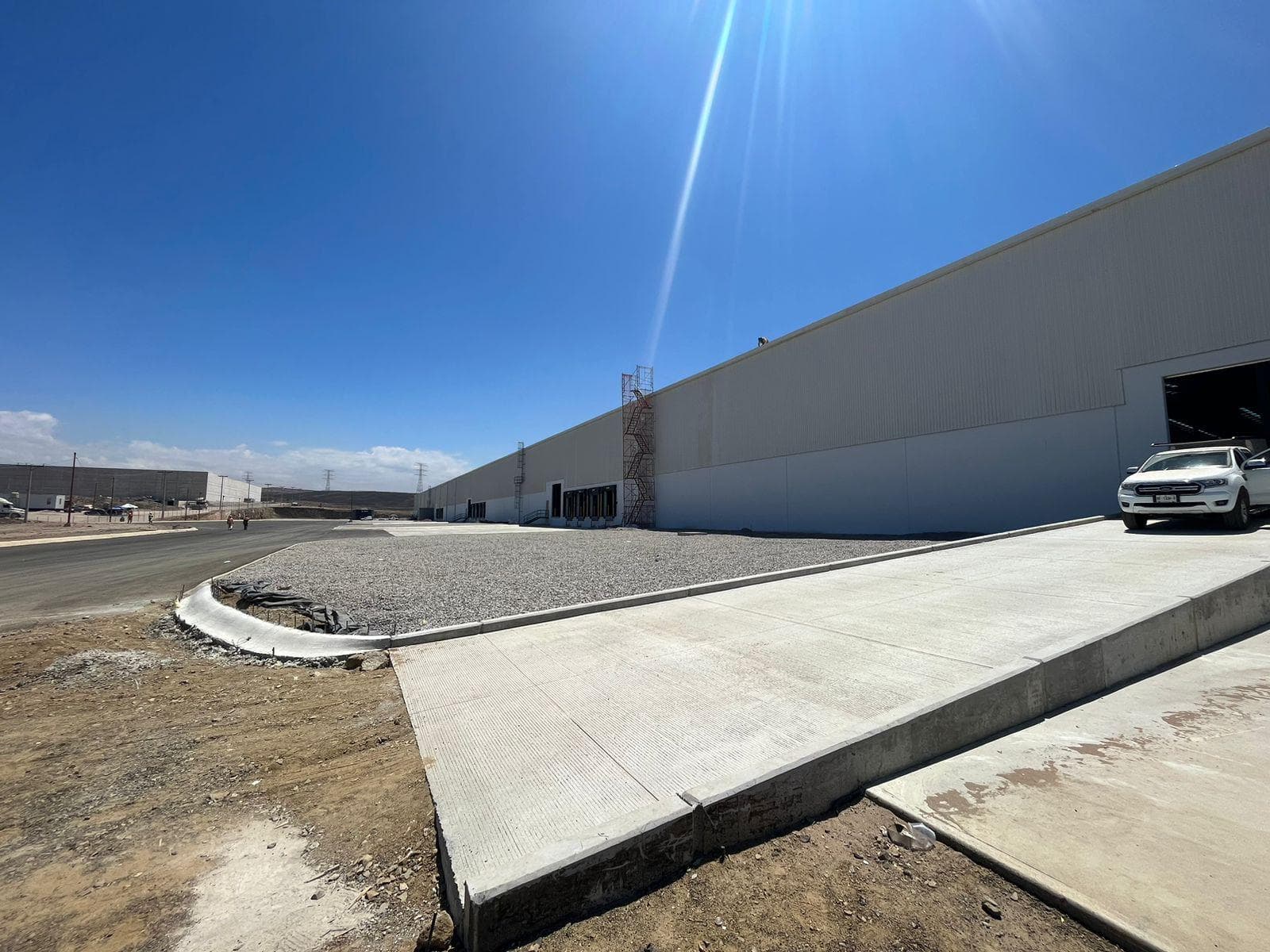 NAVE INDUSTRIAL EN RENTA DE 7,876.75 M2, EN ROSARITO, BAJA CALIFORNIA - 1