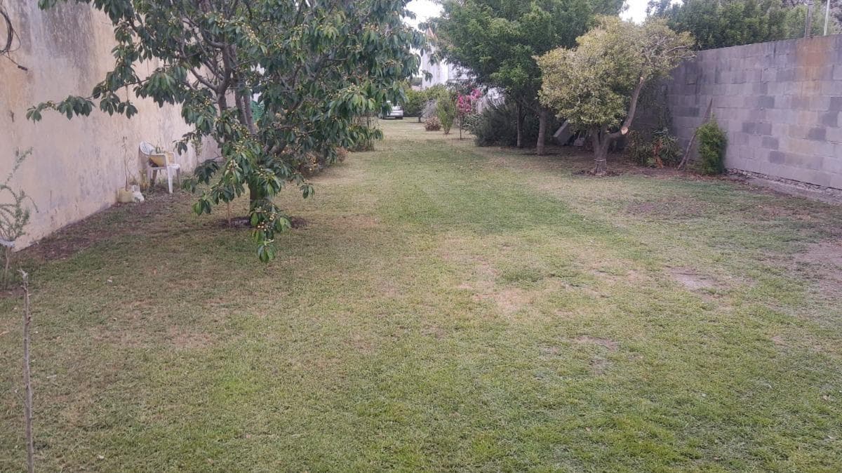 Terreno en venta - 3 dormitorios 2 baños - 400 mts2 - Comandante Nicanor Otamendi - 1