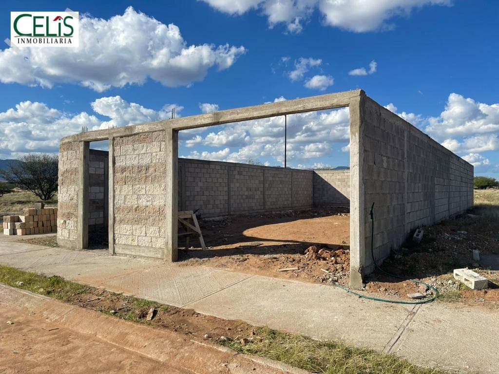 Terreno en venta Villa de Reyes, San Luis Potosi - 1