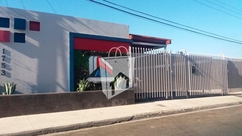 Renta local compartido en Col. Libertad - Business Center - 1