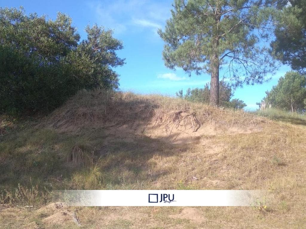 Terreno en Venta en Costa Esmeralda Barrio Senderos IV - 1